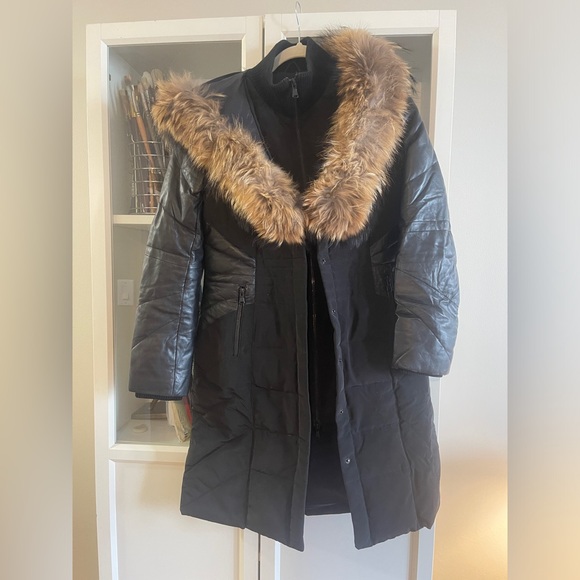 DANIER Down Winter Coat with Leather and Fur details - Picture 5 of 8